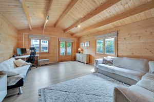 Photo 1- click for photo gallery